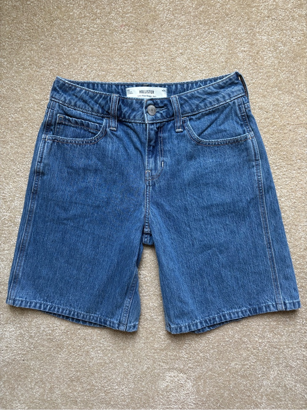 NWOT HOLLISTER Jort Low Rise Baggy Denim Long Shorts Size 00 W24